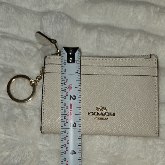 Coach Beige Card Holder with Gold Chain - Picture 8 of 9